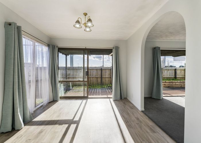  at 22B Kingswood Road, Papatoetoe, Manukau City, Auckland