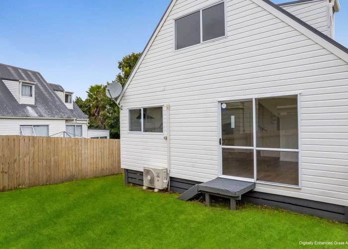  at 1/24 Solveig Place, Randwick Park, Manukau City, Auckland