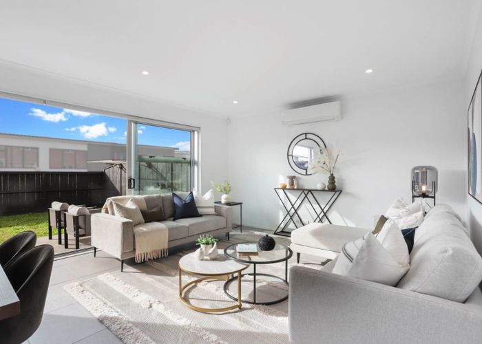  at 40 Vincent McGrath Crescent, Swanson, Auckland