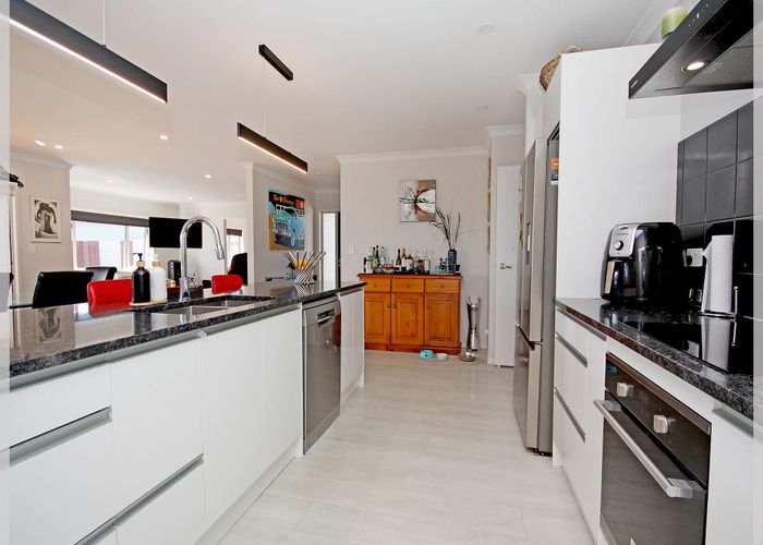  at 11 Story Street, Foxton Beach, Horowhenua, Manawatu / Whanganui