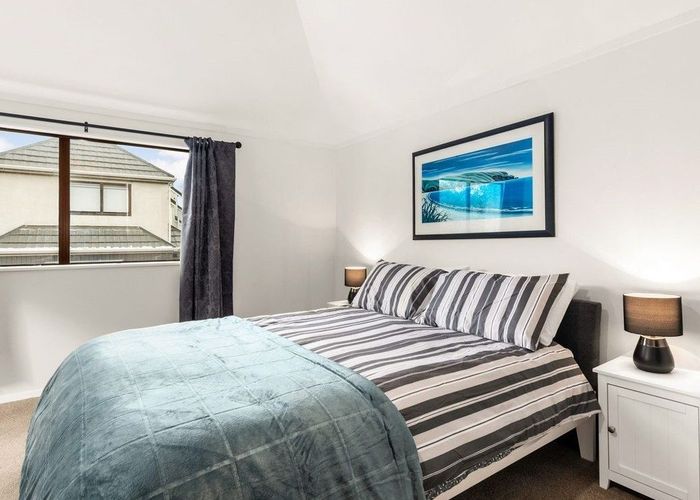 at 4/163 Queens Drive, Lyall Bay, Wellington, Wellington