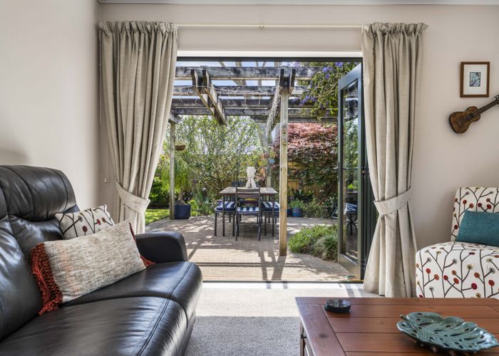  at 37 Keywella Drive, Conifer Grove, Papakura, Auckland