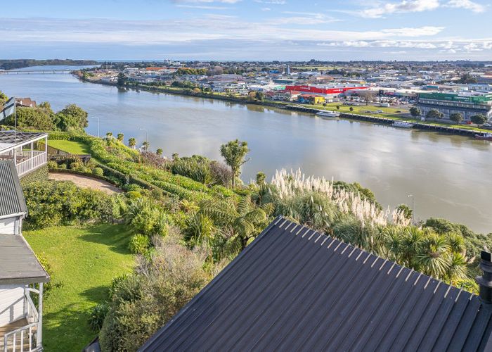  at 34 Hipango Terrace, Durie Hill, Whanganui