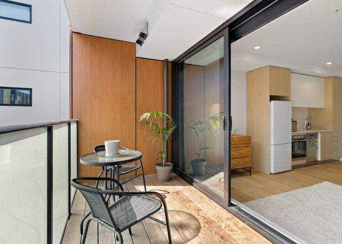  at 326/43 Edwin Street, Mount Eden, Auckland