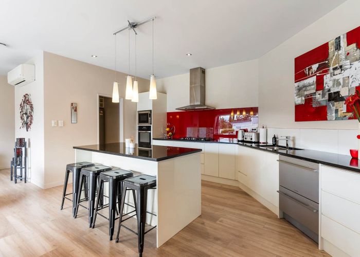  at 2/42 Deep Creek Road, Torbay, North Shore City, Auckland