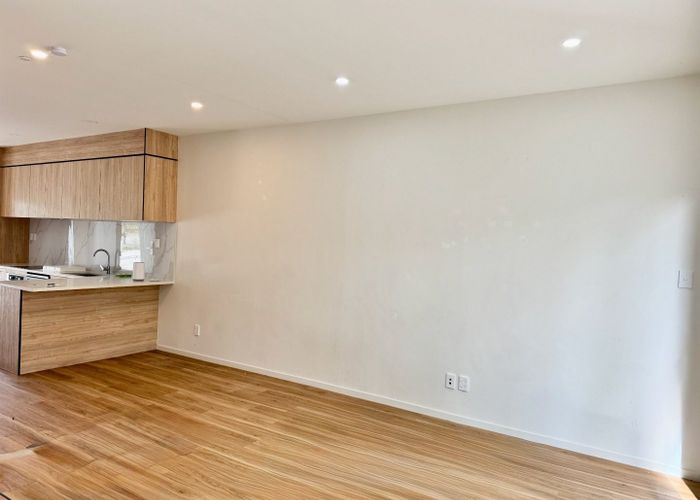  at 32 Korokio Lane, Henderson, Waitakere City, Auckland