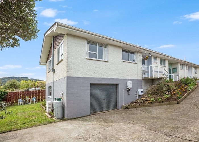  at 2/13 Roband Crescent, Brown Owl, Upper Hutt