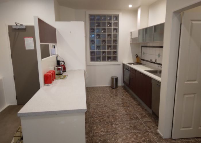  at 8/3 Holland Street, Te Aro, Wellington