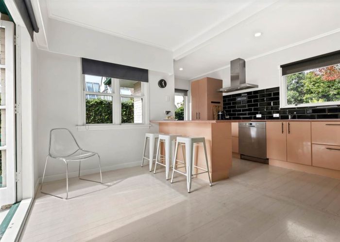  at 25 Selwyn Avenue, Mission Bay, Auckland
