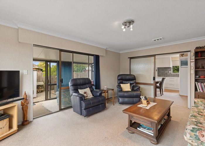  at 2/16 Camrose Place, Ilam, Christchurch City, Canterbury