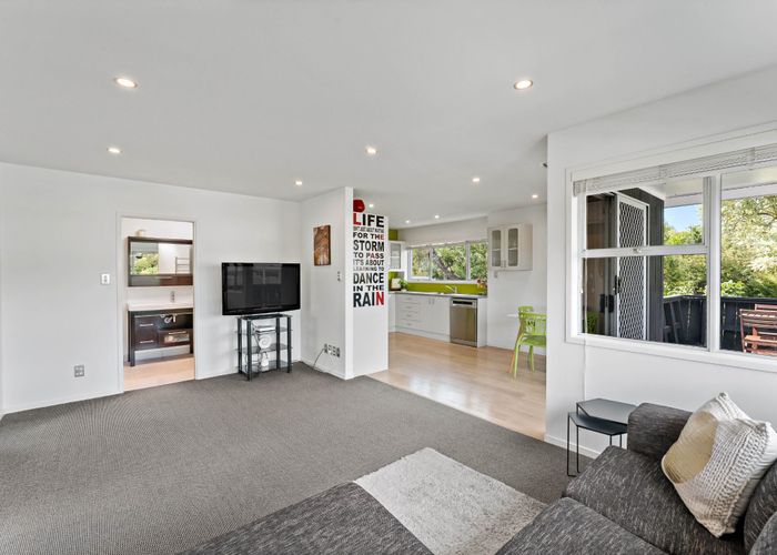  at 34B Ripon Crescent, Meadowbank, Auckland