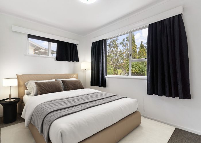  at 1/23 Taitua Drive, Te Atatu South, Auckland