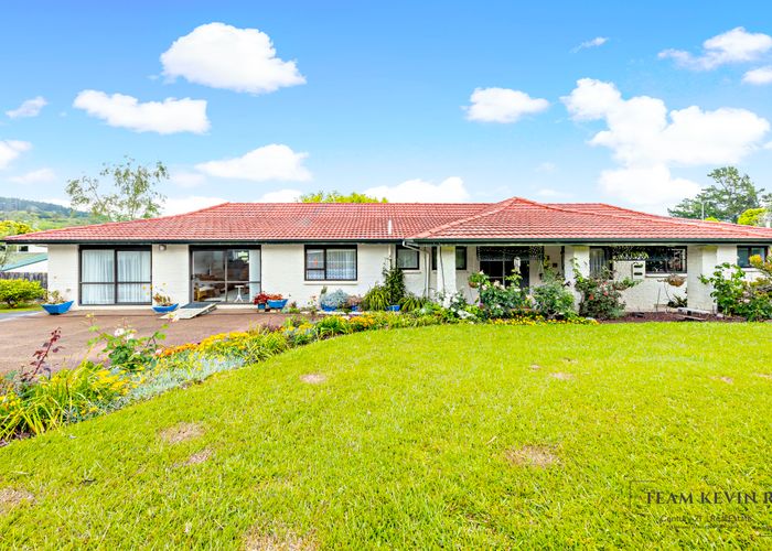  at 32 Redmount Place, Red Hill, Papakura