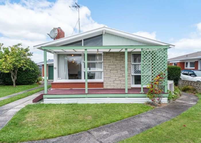  at 10 Bowen Place, Saint Andrews, Hamilton, Waikato