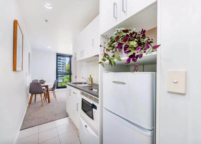  at 604/36 Eden Crescent, Auckland Central, Auckland