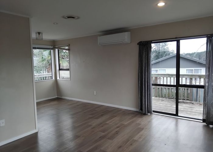  at 42 Hassan Drive, Massey, Waitakere City, Auckland