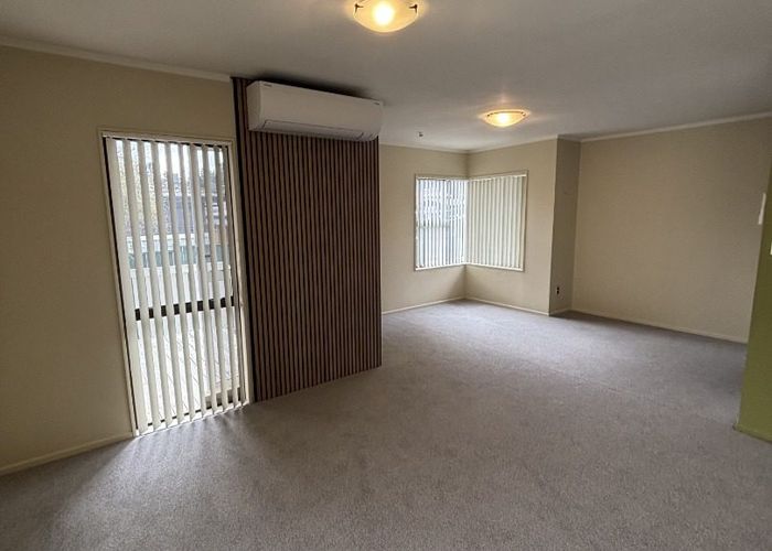  at 9 Monarch Grove, Maoribank, Upper Hutt, Wellington