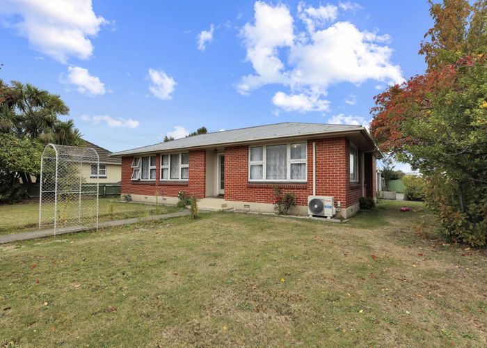 at 8 Davis Crescent, Netherby, Ashburton