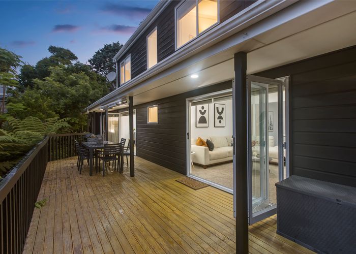  at 2 Bernard Magnus Lane, Greenhithe, Auckland