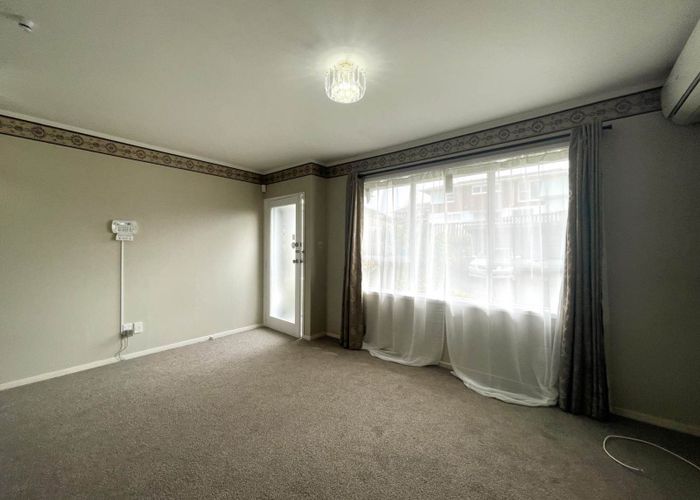  at 2/164 White Swan Road, Mount Roskill, Auckland City, Auckland
