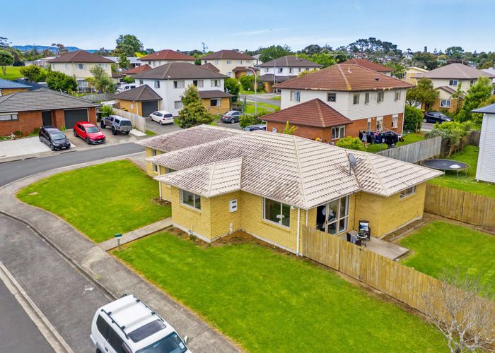  at 9 Neesons Way, Glendene, Waitakere City, Auckland