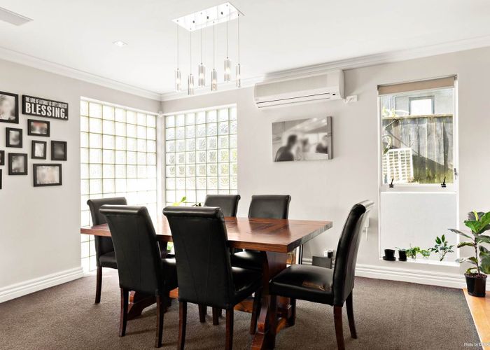  at 1/8 Oteha Valley Road, Northcross, North Shore City, Auckland