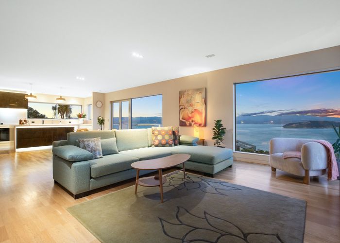  at 8 Elgin Way, Khandallah, Wellington
