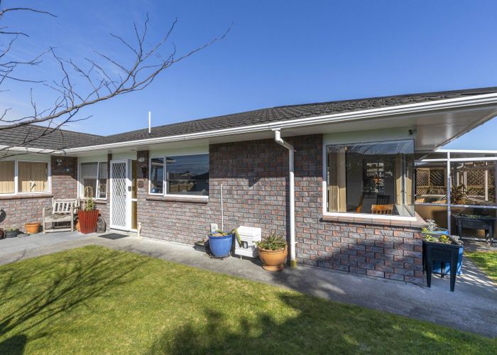  at 1/3 Sandel Rise, Merrilands, New Plymouth, Taranaki