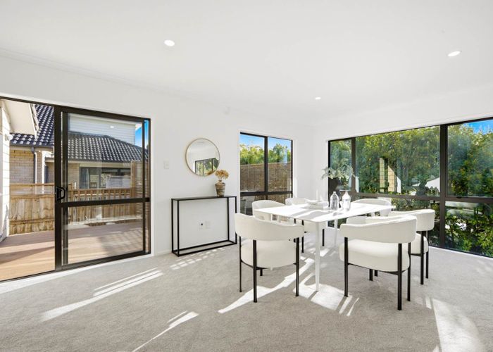  at 8 Ravine Lane, Oteha, North Shore City, Auckland