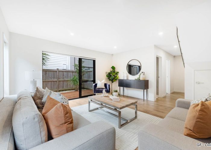  at 844C East Coast Road, Oteha, North Shore City, Auckland