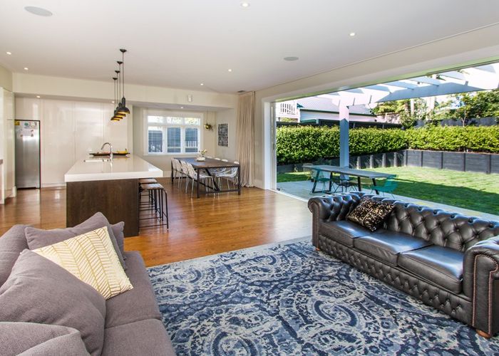  at 88 West End Road, Westmere, Auckland