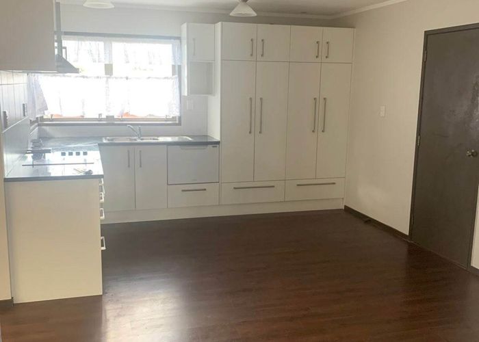  at 1/39 Jillteresa Crescent, Half Moon Bay, Manukau City, Auckland
