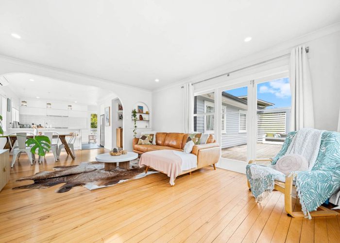  at 21 Sylvia Road, Hillcrest, North Shore City, Auckland