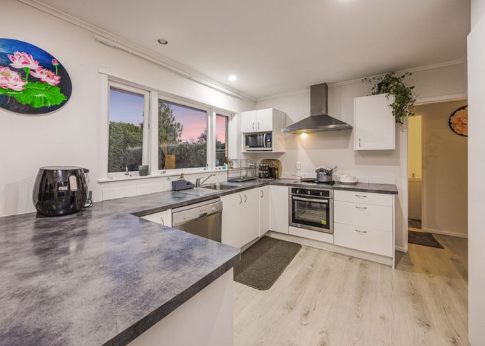  at 372 Great South Road, Papakura, Papakura, Auckland