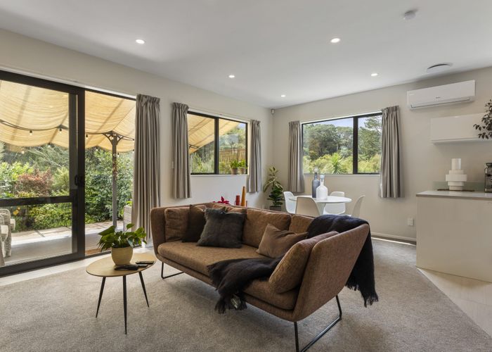  at 11 Kaimai Avenue, Massey, Auckland