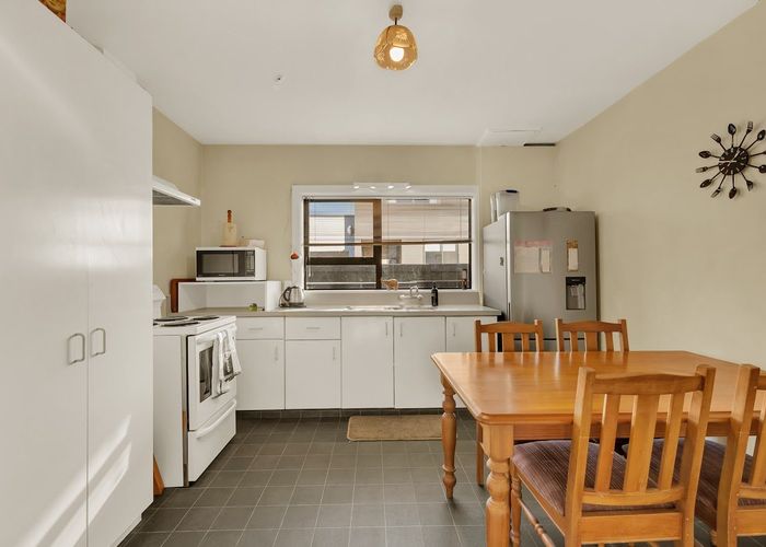  at 17 Bradshaw Terrace, Riccarton, Christchurch