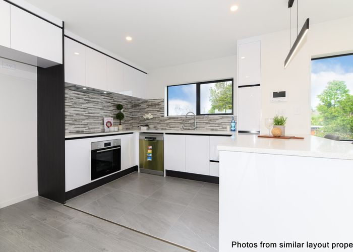  at 8/7 Ranui Station Road, Ranui, Waitakere City, Auckland