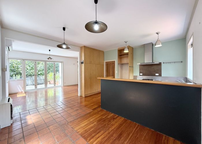  at 68 Te Kawa Road, Greenlane, Auckland City, Auckland