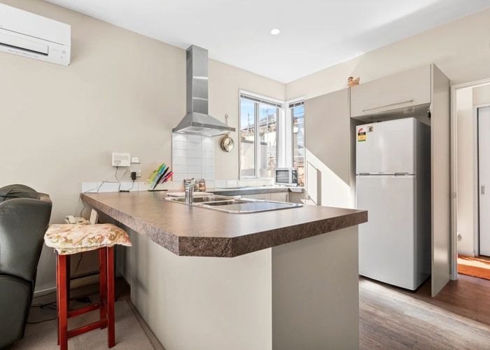  at 4/98 Warrington Street, Mairehau, Christchurch City, Canterbury
