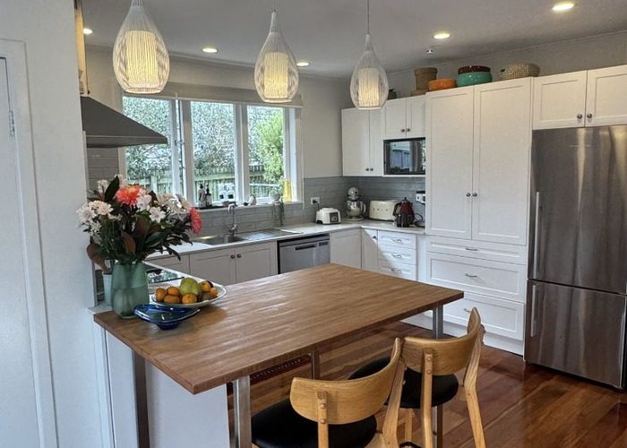  at 1/245 Sturges Rd, Henderson, Waitakere City, Auckland