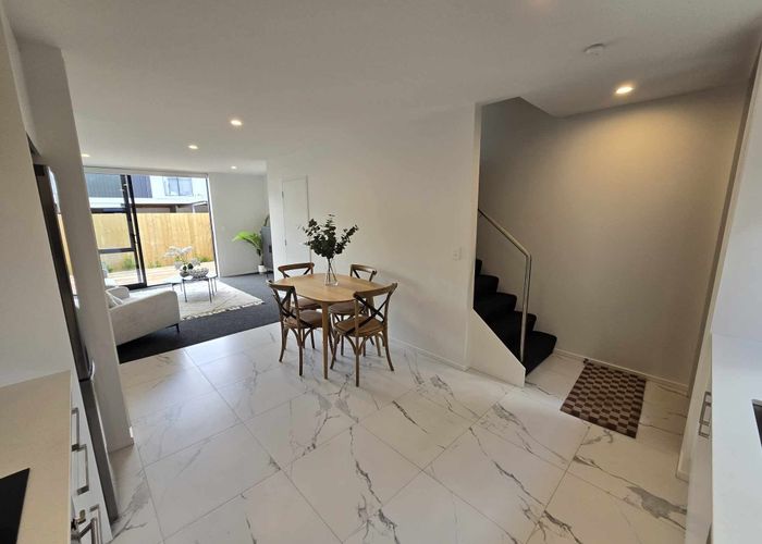  at 2/6 Rotherham Street, Riccarton, Christchurch