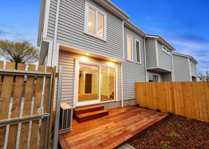  at 9C Matlock Street, Woolston, Christchurch City, Canterbury