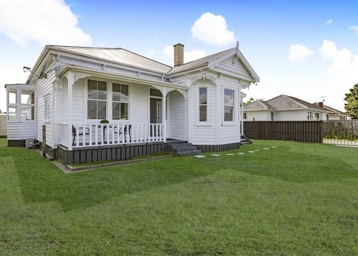  at 32 Hunua Road, Papakura, Papakura