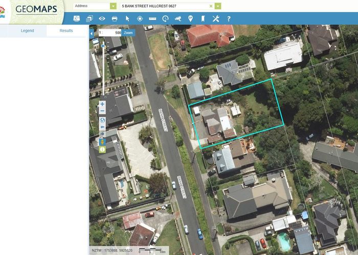 at 5 Bank Street, Hillcrest, North Shore City, Auckland