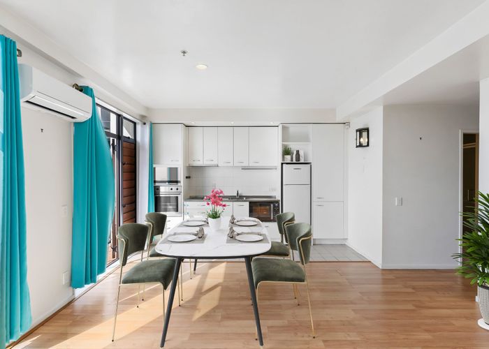  at 2F/5 Charlotte Street, Eden Terrace, Auckland City, Auckland