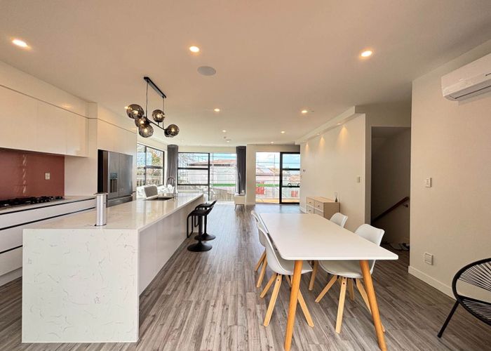  at 74E Langana Avenue, Browns Bay, North Shore City, Auckland
