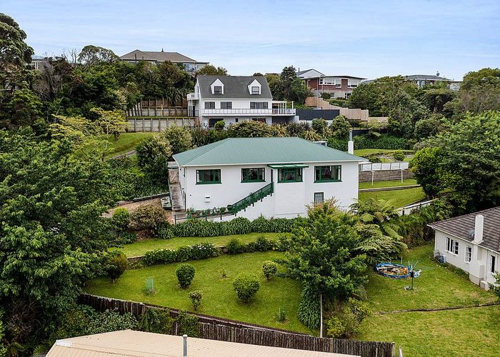  at 215 Ngamotu Road, Spotswood, New Plymouth