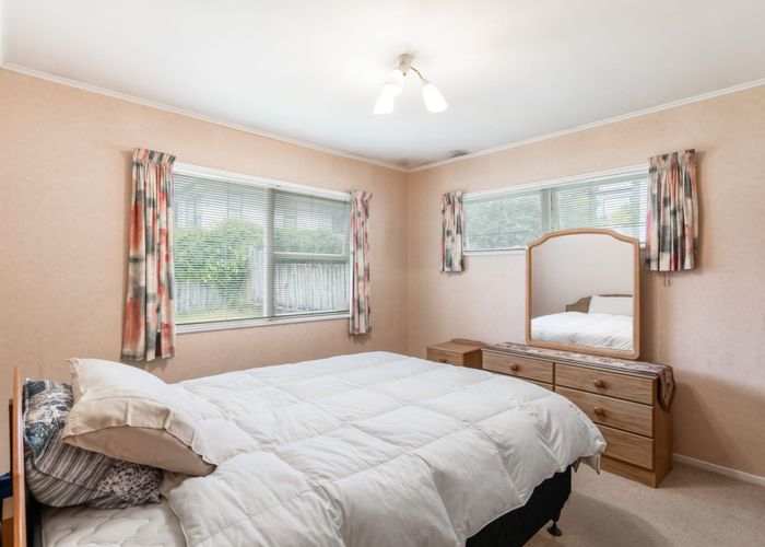  at 37 Diana Drive, Glenfield, Auckland