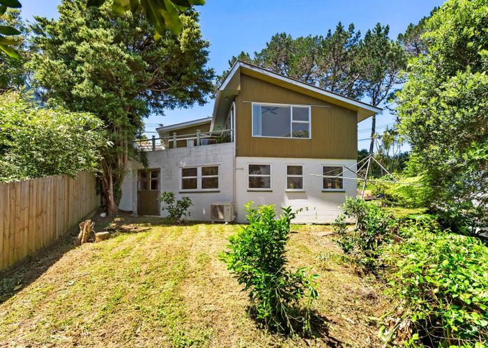  at 994 East Coast Road, Northcross, North Shore City, Auckland