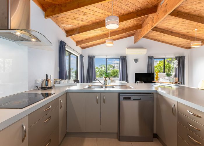  at 21 Doncaster Terrace, Ascot Park, Porirua